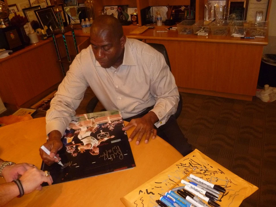 Magic Johnson & Bill Walton Signed Lakers Celtics 16x20 Photo PSA/DNA COA Auto'd - Image 3 of 4