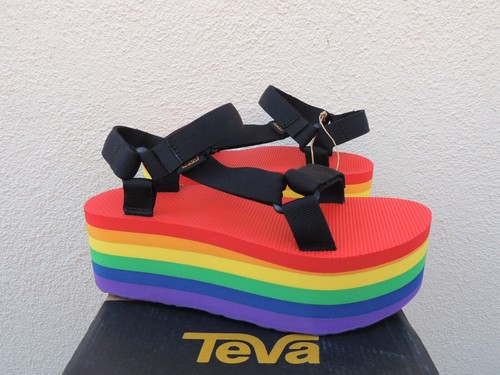 TEVA FLATFORM UNIVERSAL RAINBOW PRIDE PLATFORM SANDALS, WOMEN US 8/ EUR 39  ~NIB - Picture 3 of 5