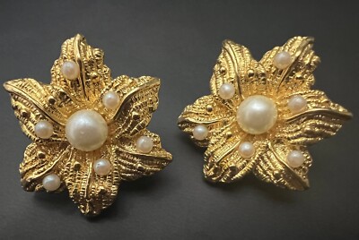 Natori 1980 s Vintage Gold Plated Faux Pearls Starburst Clip Earrings  RARE FIND