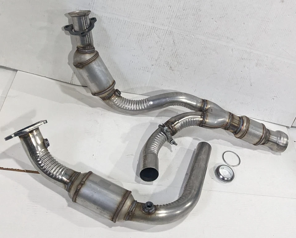 2011 2012 2013 2014 Cadillac Escalade V8 6.2L catalytic converter Foto 2 de 4