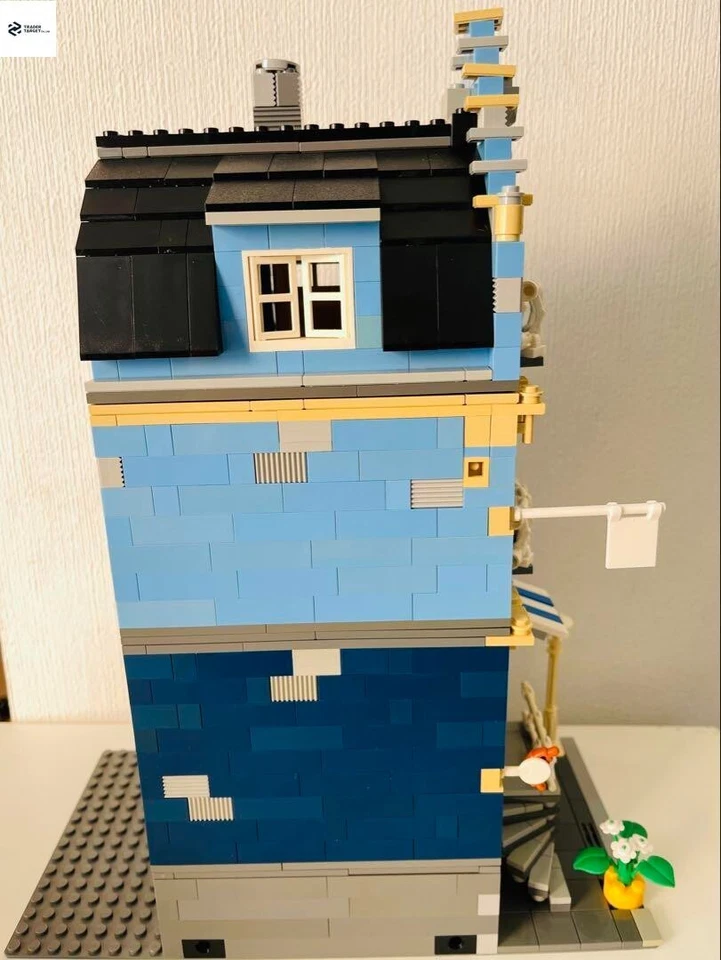 LEGO Creator Expert Modular Buildings Market Street 10190 In 2007 Used Retired - Image 4 of 4