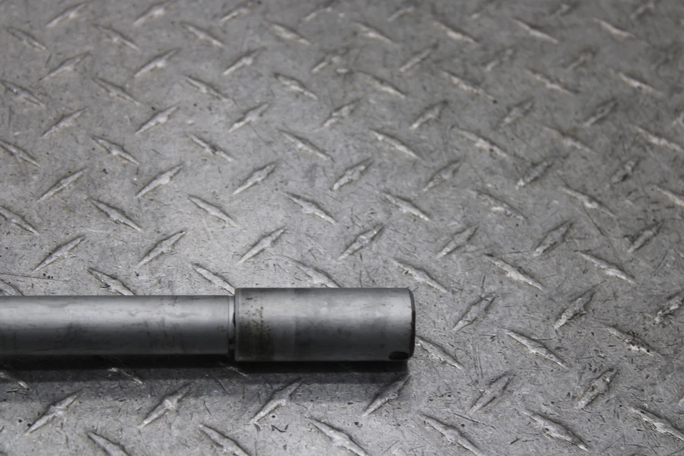 BMW K1200RS 2004 ABS EJE DE RUEDA DELANTERA  Foto 4 de 4