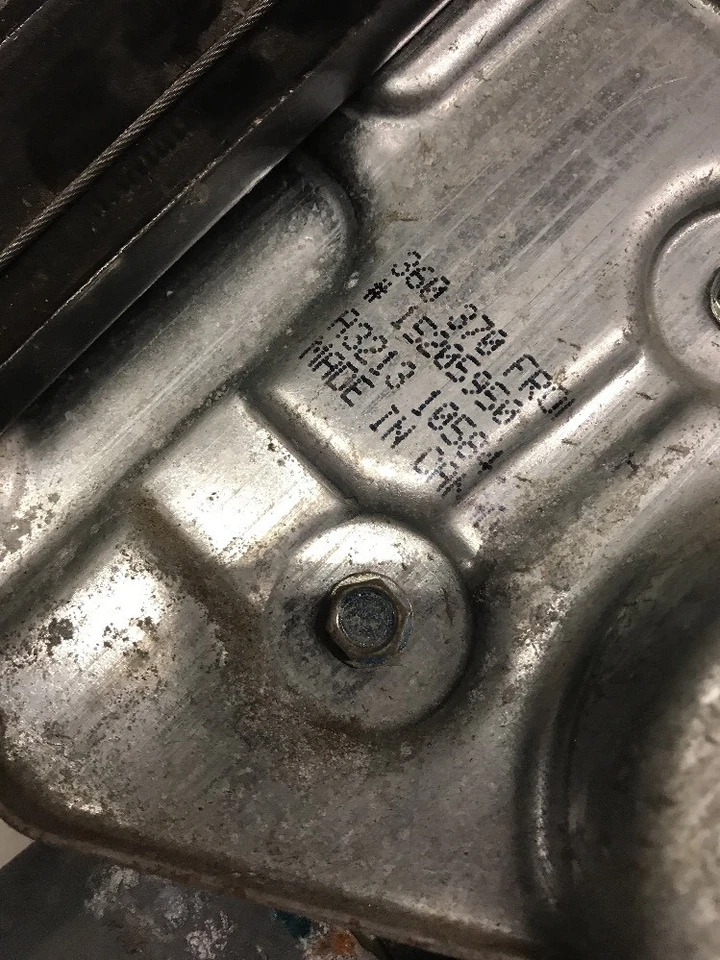 Regulador de puerta-ventana delantero izquierdo con motor GM 15205950 2004 GMC Envoy envío gratuito Foto 3 de 4