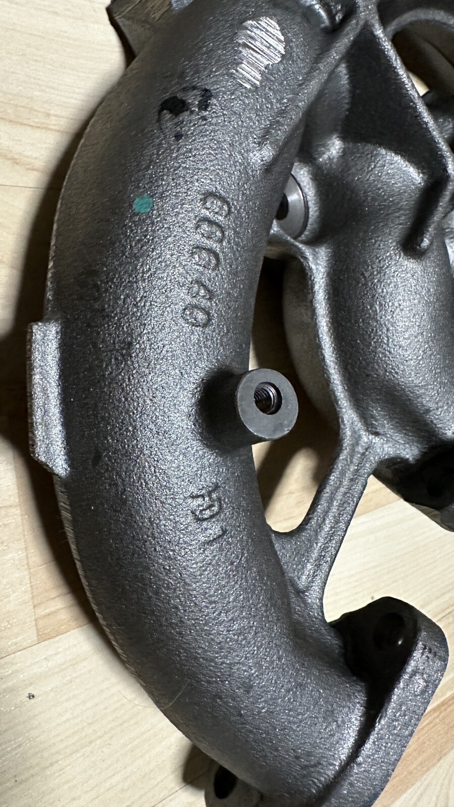 Auspuffkrümer, Abgaskrümmer Mercedes A1021423301 G-Klasse M102  