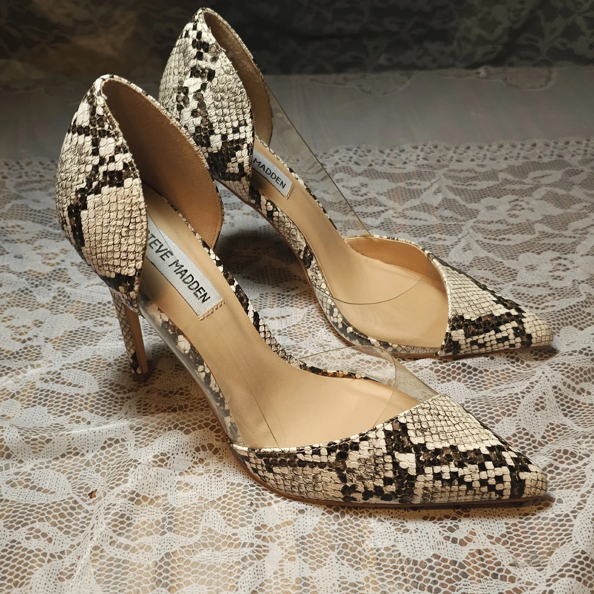 NWOT Pour LA Victoire snakeskin heels. | Snakeskin heels, Heels, Pour la  victoire