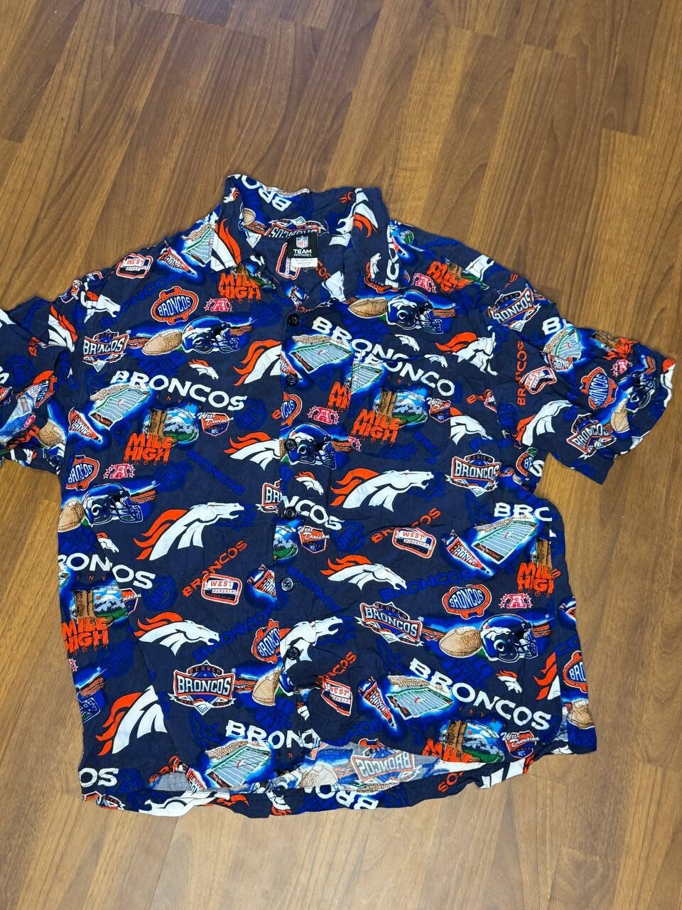 NFL Denver Broncos Hawaiian Tailgate Party Shirt Size XL