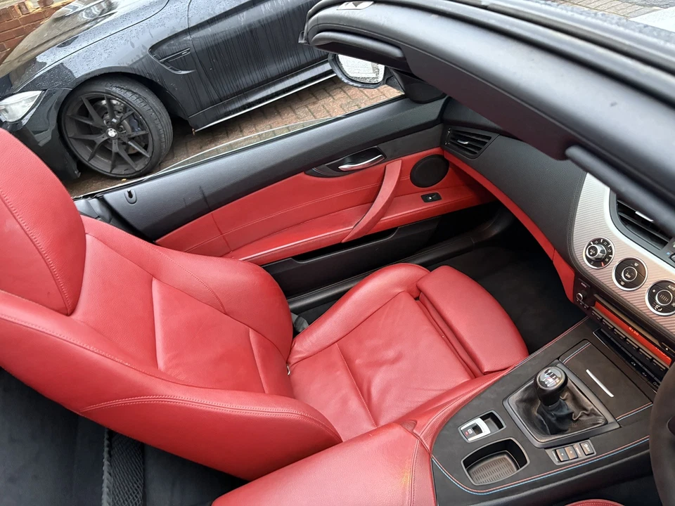 Genuine BMW E89 Z4 M Sport Red Leather Interior Door Cards Glove Box - Image 4 of 4