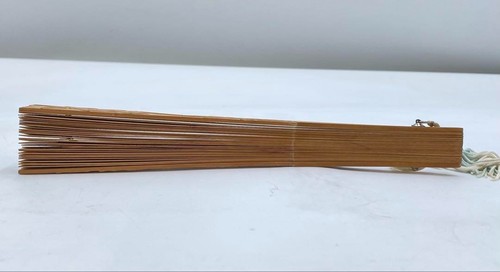 Sandalwood fan with pheasant design and openwork Japanese Traditional Crafts - Picture 17 of 19