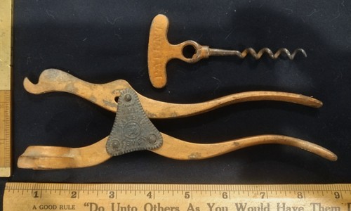 TWO PIECE ANTIQUE LEVER CORKSCREW LONDON PATENT FULLY MARKED EXCELENT CONDITION 