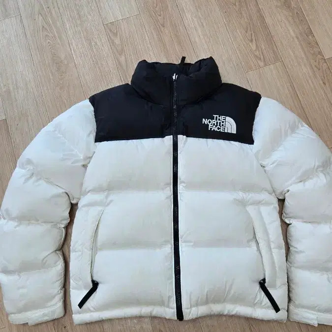 The North Face Eco Nupsi 85 Women's Puffer Jacket Light Used thumbnail 7