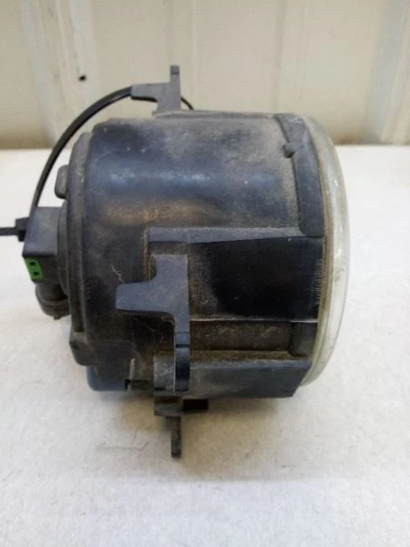 2008 LAND ROVER LR2 FAROL DE NEBLINA MONTADO NO FABRICANTE USADO 89203953 - Imagem 2 de 4