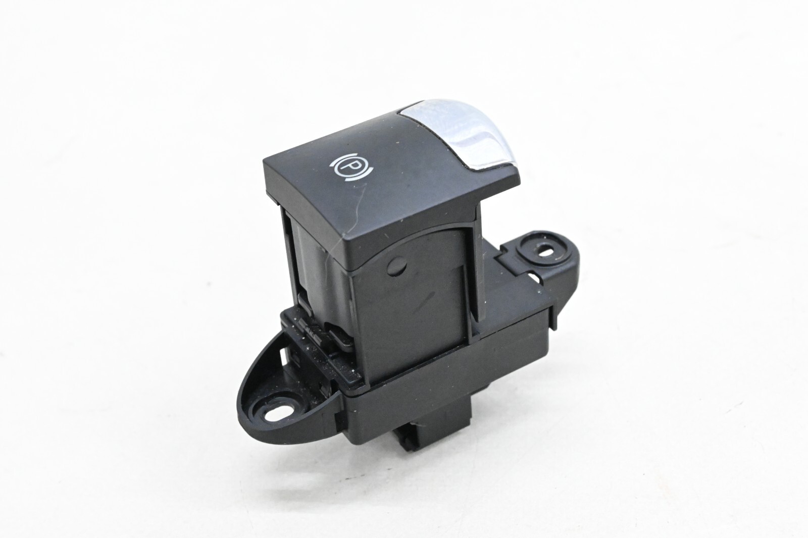 Maserati Quattroporte 2014-2021 Parking brake switch