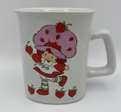 Vintage Strawberry Shortcake Friendship & Kindness Coffee Mug Cup 1983 RARE FIND
