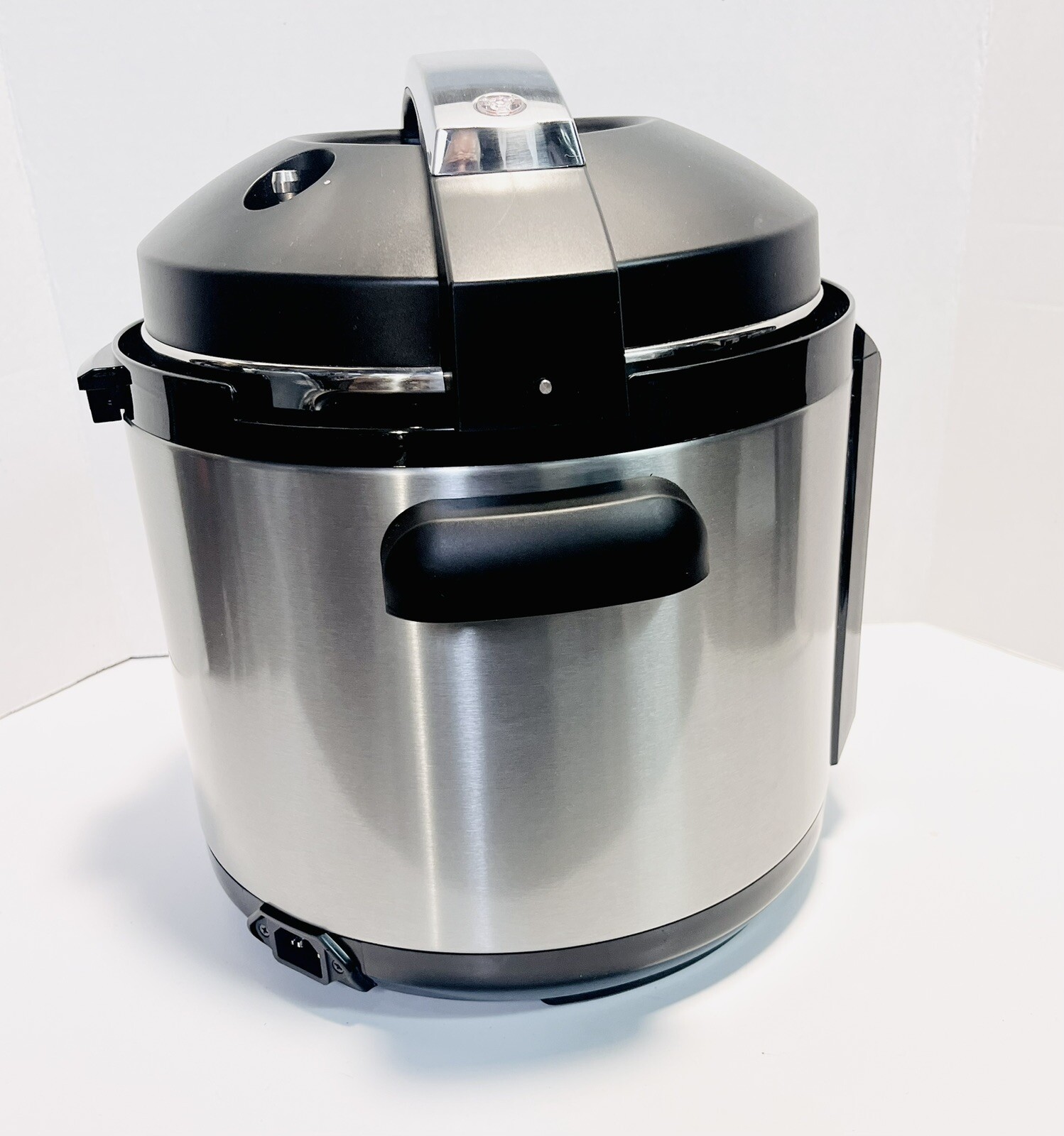 Cuisinart CPC-600 6-Quart Electric Pressure Cooker New Open Box