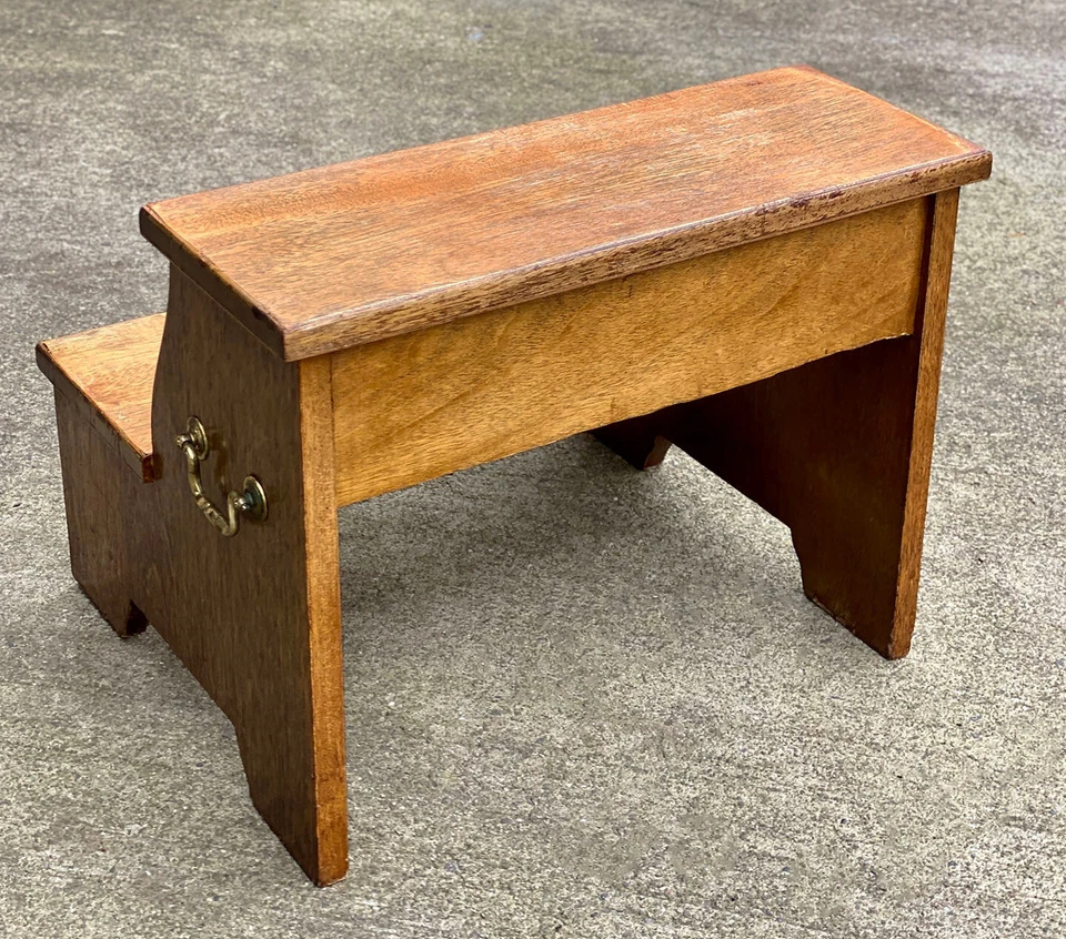 Винтажные традиционные библиотечные ступени из грецкого ореха от Thomasville - Изображение 4 из 4