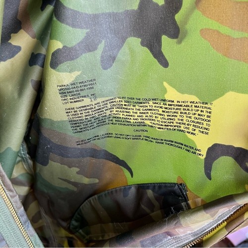Green Camouflage Plastic Outdoors Hooded Weather Jacket - Picture 3 of 3