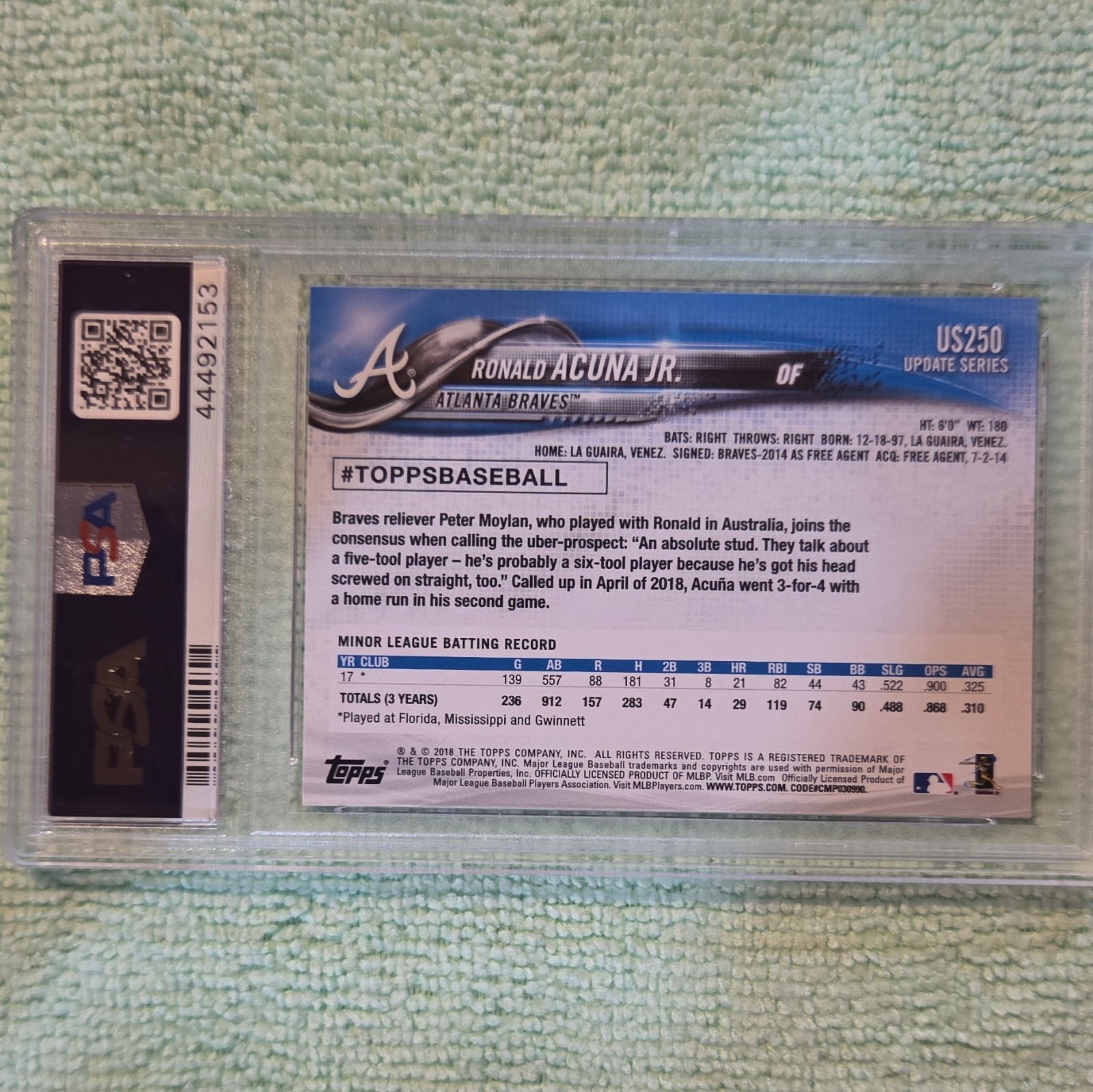 Topps 2018 Update Series Ronald Acuña Jr. US250 PSA 10 RC Braves Blue view 3
