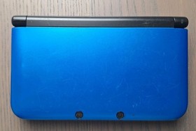 Nintendo 3DS XL Blue Black Region Free Console 128GB Tested w/ Charger & Stylus