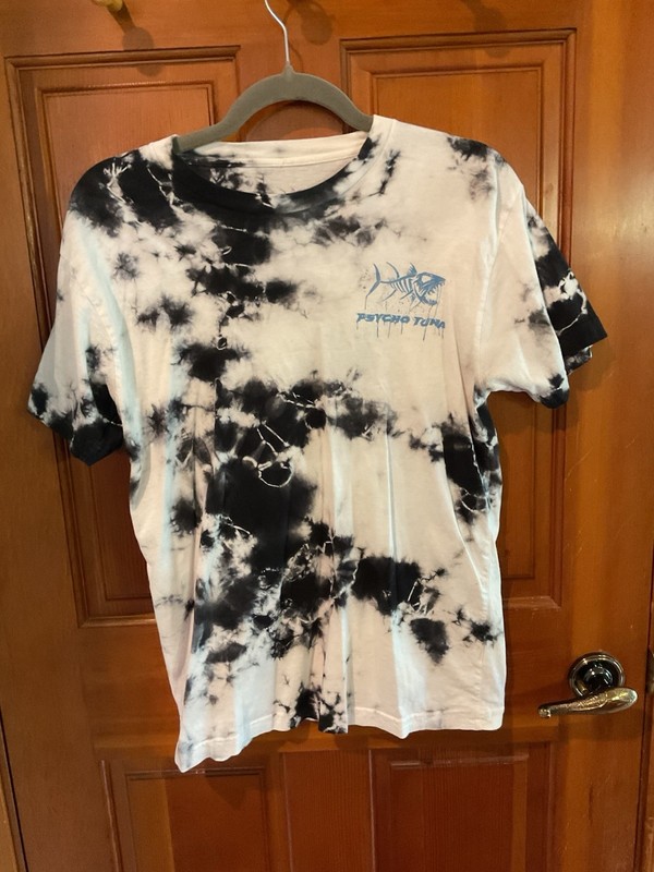 Psycho Tuna Shirt Mens M/L? White Tie Dye Graphic Tee Tagless Cotton Surf Fish