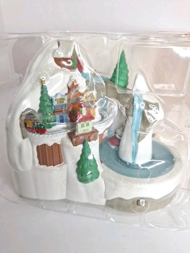 Hallmark Keepsake Ornament Steamboat Junction '13 Magic Light Sound Motion - Picture 7 of 8