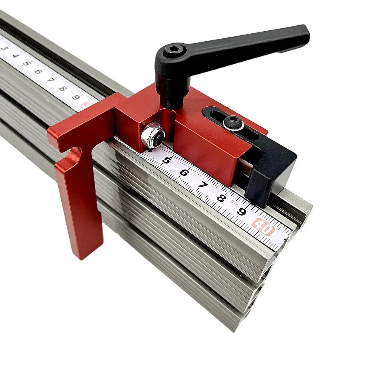 Aluminium router fence outlet