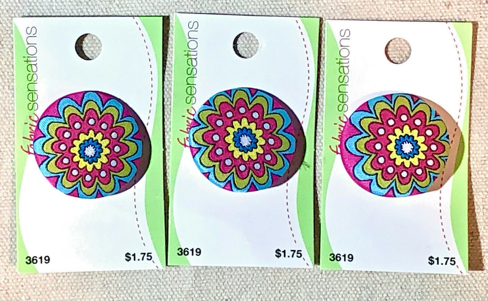 3 FABRIC COVERED MOD BUTTONS SENSATIONS BY BLUMENTHAL VTG 60'S RETRO LOOK 1 3/8" - Image 2 of 4