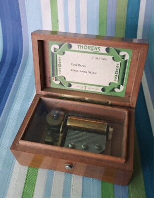 THORENS Music Box Switzerland 2 Tunes 942 Rose Marie 726 Blaue