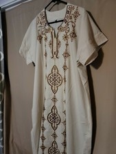 Vintage African Clothing Embroidered Outfit size Large