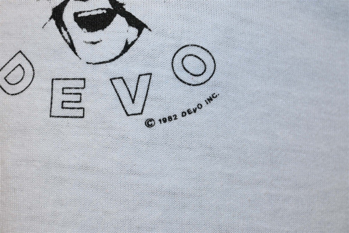 vintage 80s OH NO IT'S DEVO NEW WAVE 1982 ROCK RINGER JERSEY