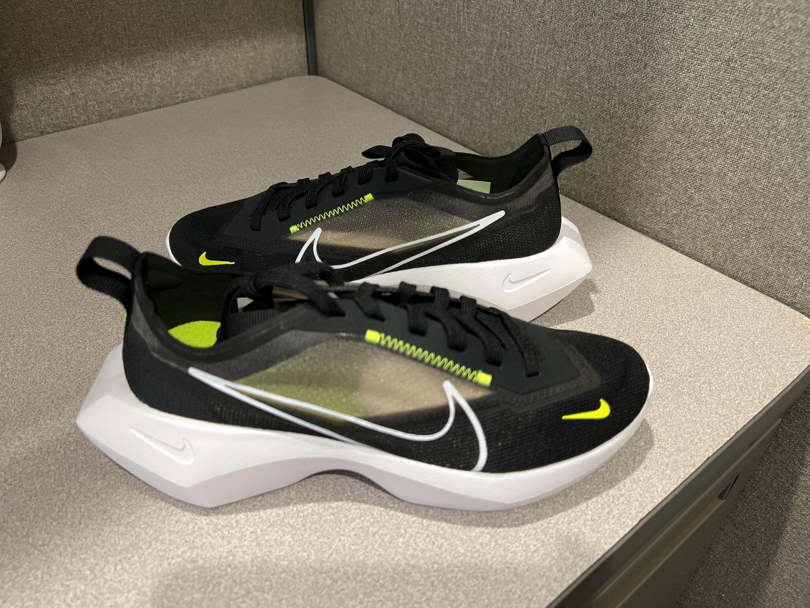 Nike Women's Vista Lite Sneakers C10905 