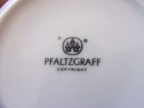 Pfaltzgraff Snow Village Sugar Bowl With Lid Stoneware - Picture 7 of 7