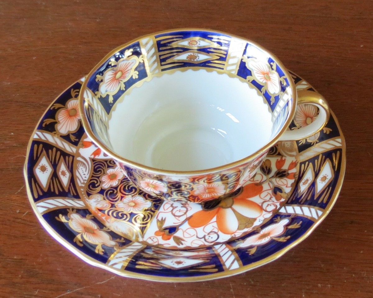 Royal Crown Derby 2451 Traditional Imari c. 1920 Flat Cup & Saucer
