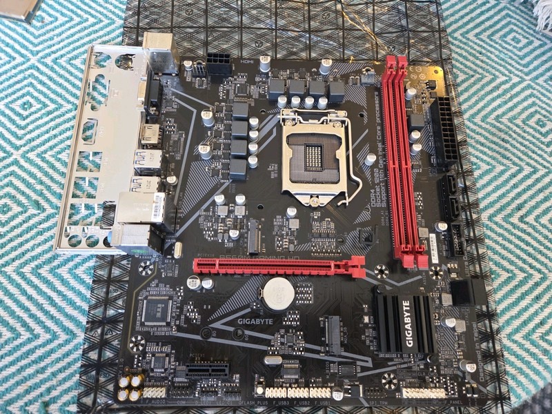 Gigabyte B560M Gaming HD Motherboard Socket LGA 1200 10th 11th Gen DDR4 M.2