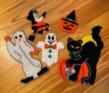 5 VTG HALLOWEEN PLASTIC CANVAS Decorations  Ghost Witch Pumpkin Black Cat