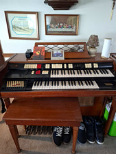 Wurlitzer 2-in-1 Electric Organ 61-Key Wood Console Brown/Black