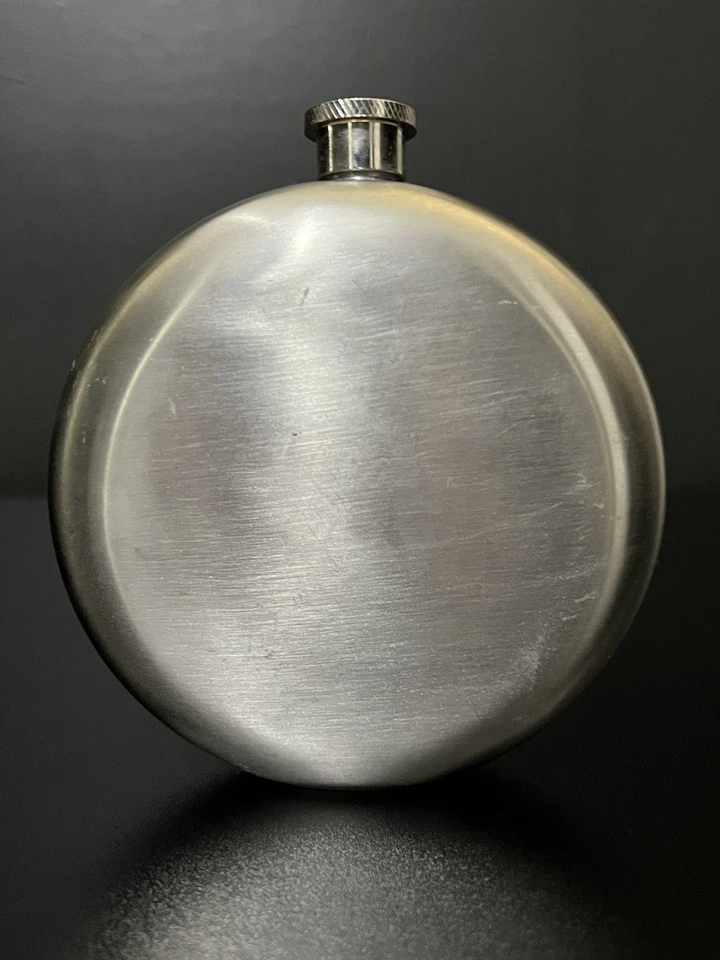 Call of Duty: World at War фляга — коллекционное издание 2008 года товар - Изображение 2 из 4