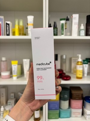 [ MEDICUBE ] PDRN Pink Niacinamide Whip Cleanser 120g / 4.23 oz