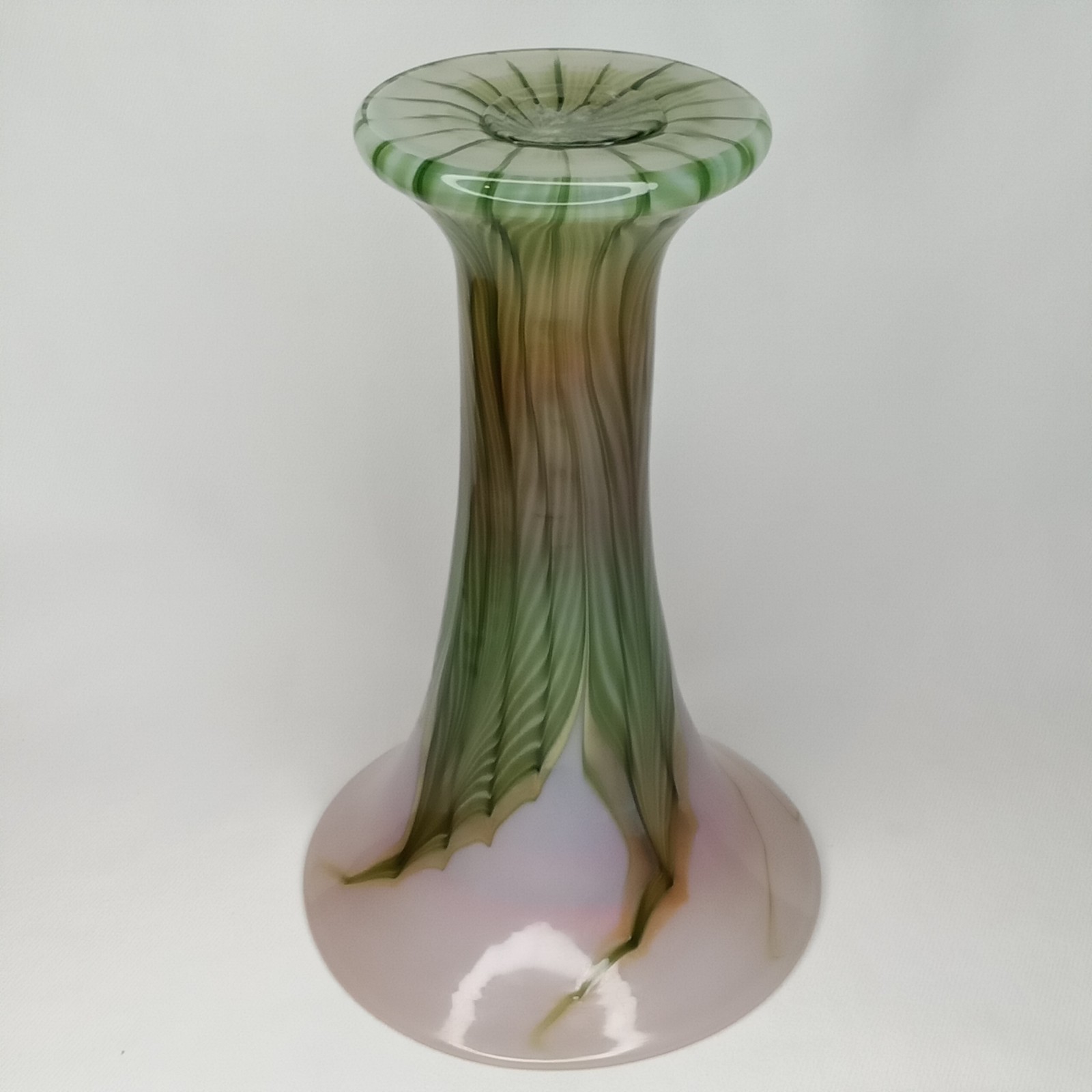 Lundberg Studios Glass Vase Green Gold Iridescent Feather Magnolia Flared Signed