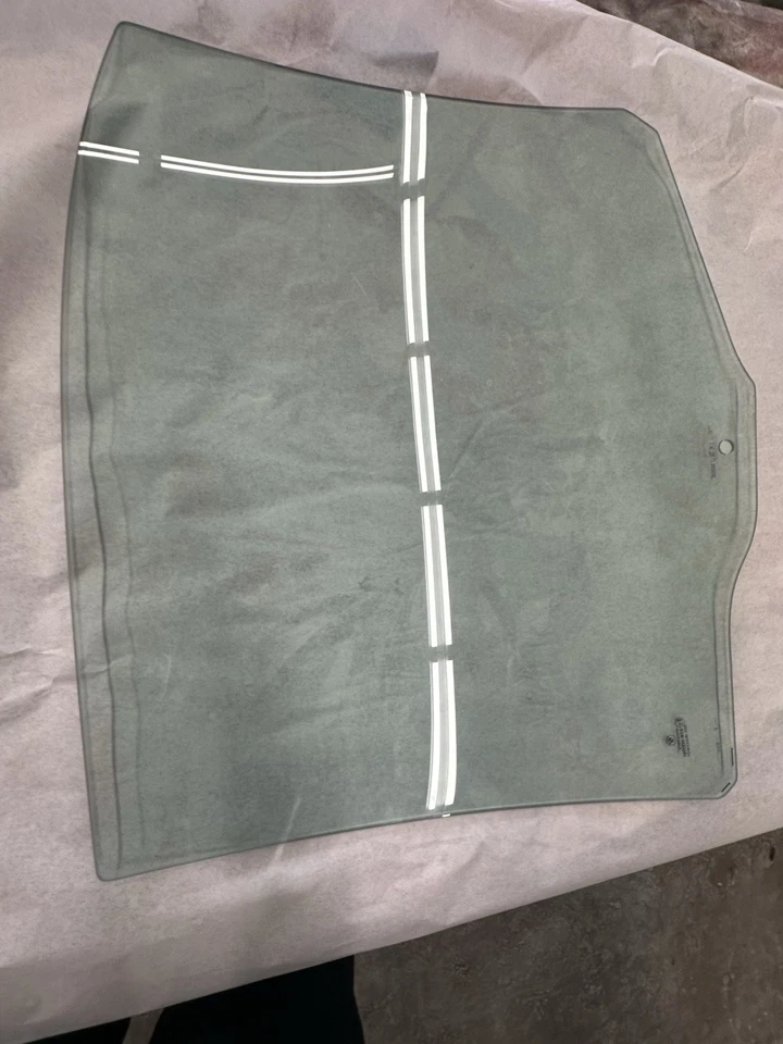 1997-2003 BMW 525i 528i 530i 540i M5 Passenger Rear Right Door Window Glass  - Image 3 of 3