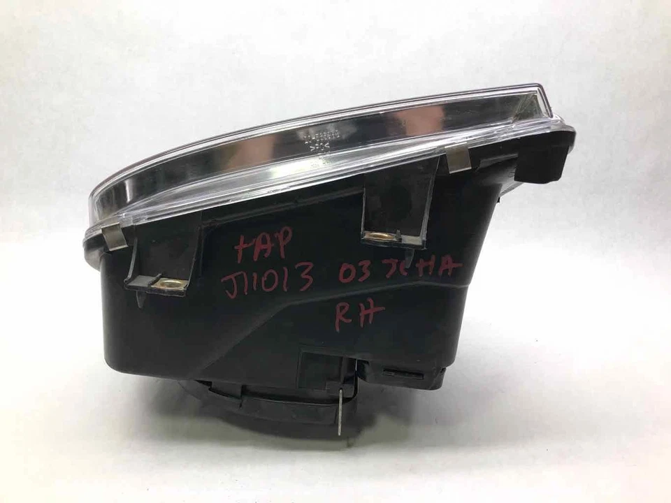 Faro pasajero derecho Volkswagen Jetta TYC 2002-2005 mercado de accesorios sin niebla ligero Foto 4 de 4