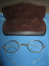 Antique Stevens  Co. small oval gold wire rim bifocal eyeglasses w case