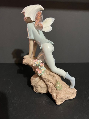 Retired Lladro # 7690 "PRINCE OF THE ELVES" Glossy Finish 9" Tall with Box - Picture 7 of 12