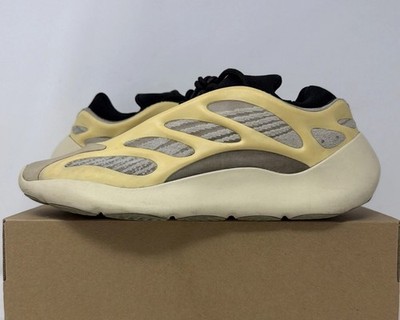 adidas Yeezy Boost 700 V3 Azael FW4980 Low Top Mesh Collab Tan Black Sz 11