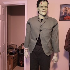 Sprint Halloween, Life-Size Animated Boris Karloff Frankenstein.