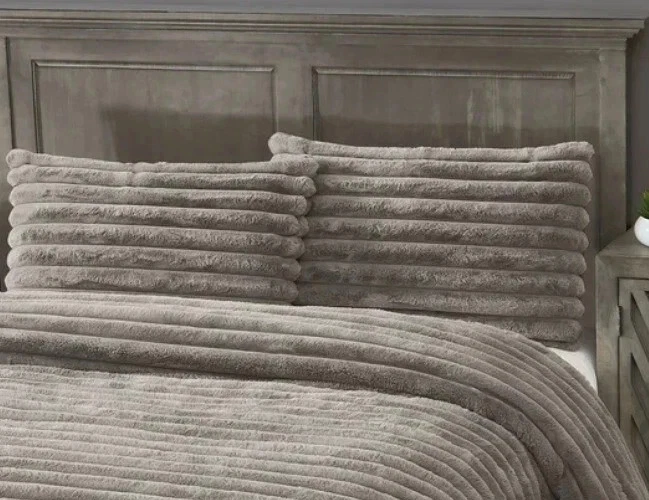 Frye Bedding Gray Faux Fur Channel Stripe King Pillow Sham Super Soft 40x20" EUC - Image 2 of 4