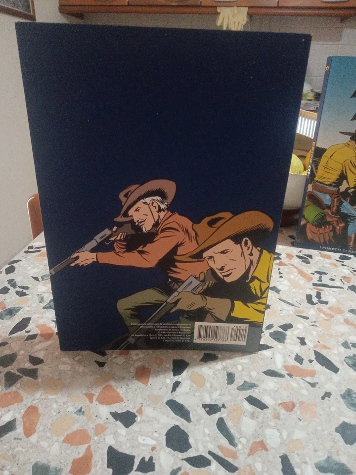 Tex Willer collezione storica a colori n.10 e n. 52 - Immagine 3 di 4