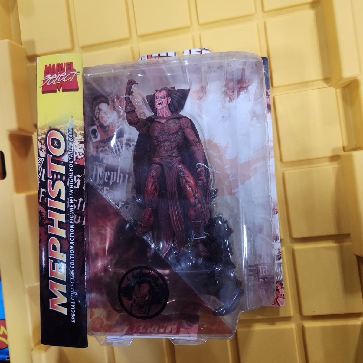 2007 MARVEL DIAMOND SELECT FANTASTIC FOUR MEPHISTO 7” FIGURE