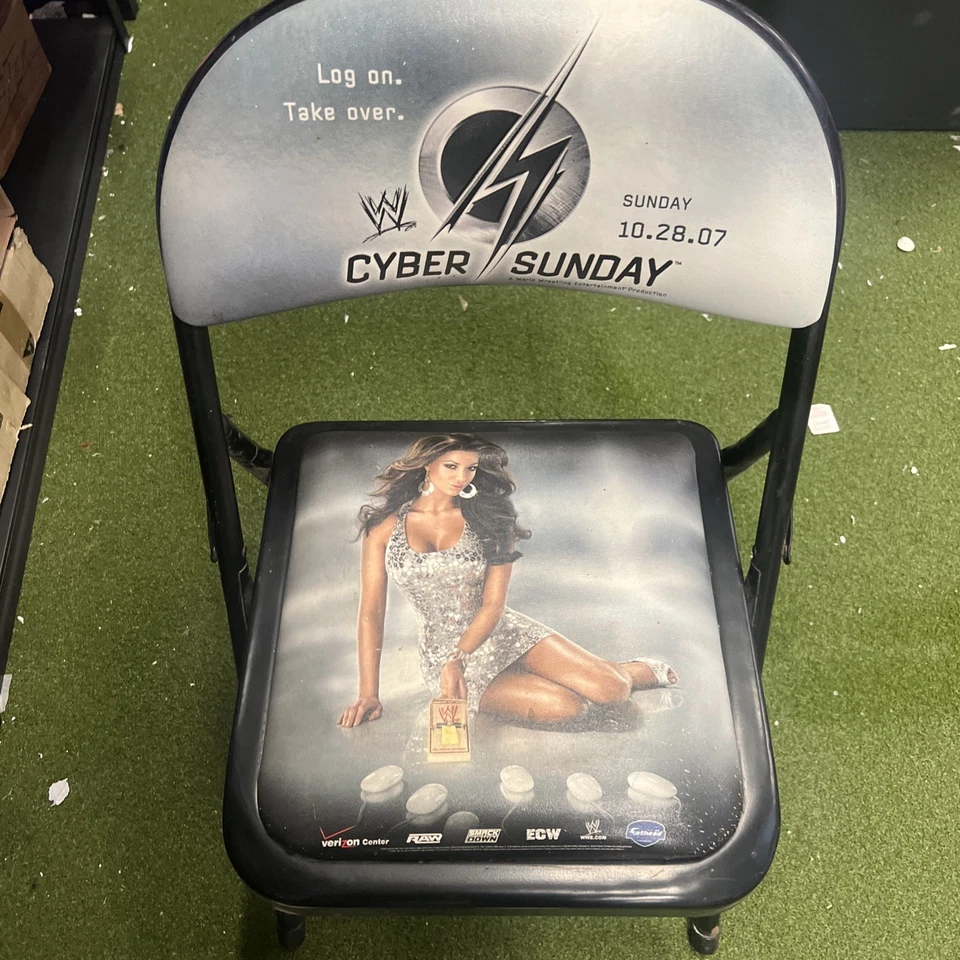 Silla Candice Michelle WWE Playboy Cyber Sunday PPV DIFÍCIL DE ENCONTRAR Foto 2 de 4