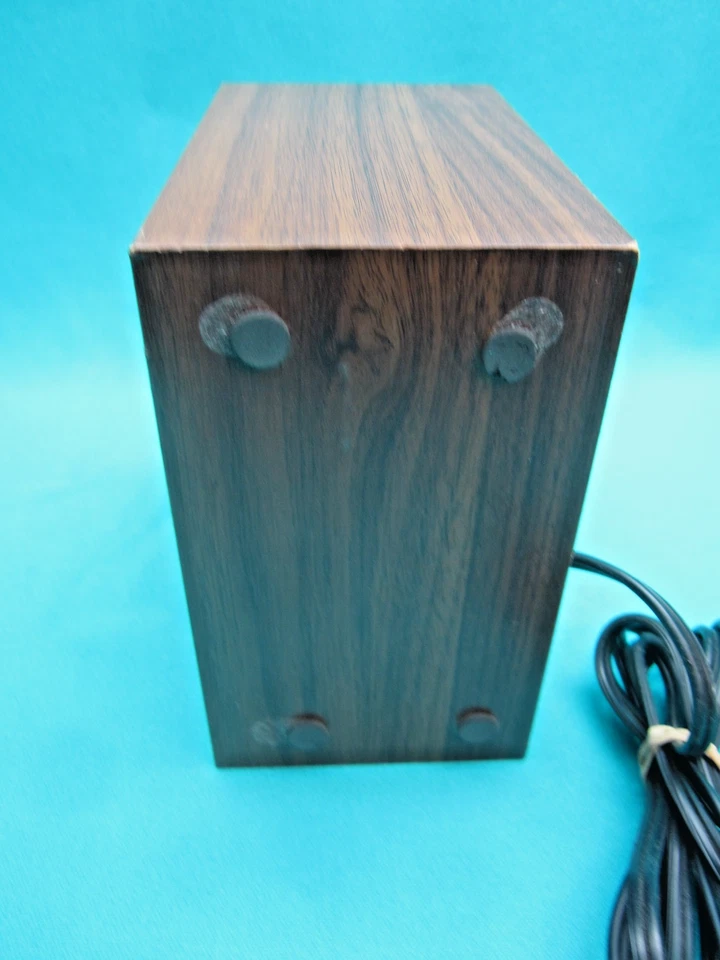 VINTAGE LITE F/X # 18221 XENON STROBE FLASHING PARTY LIGHT--A-1 - Image 3 of 4