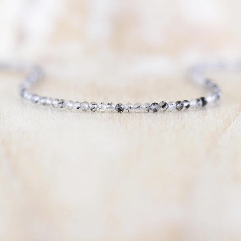 Collares redondos facetados pequeños negros retirados de 2-3 mm con cuentas de piedras preciosas hombres mujeres 18" Foto 3 de 4